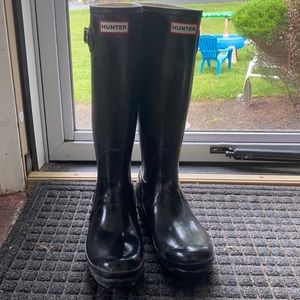 Hunter Original gloss Tall rain boots size 9US